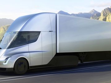 Fabricante da Budweiser encomendou 40 caminhões Tesla Semi