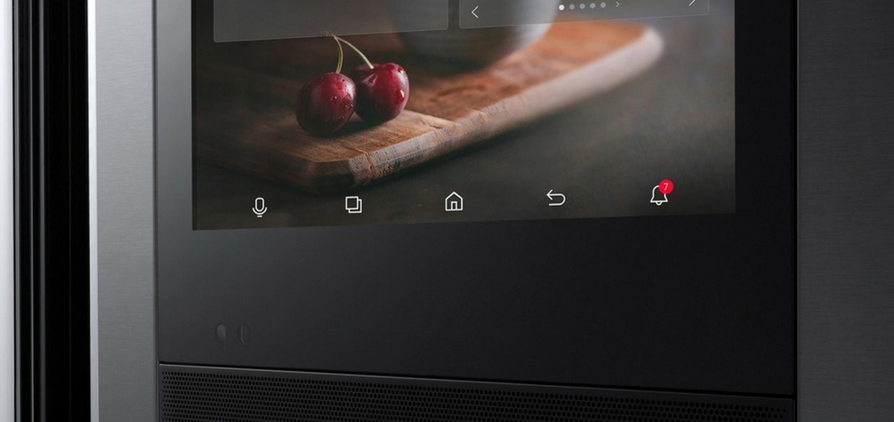 CES 2018: nova geladeira inteligente da Samsung tem sistema de som AKG