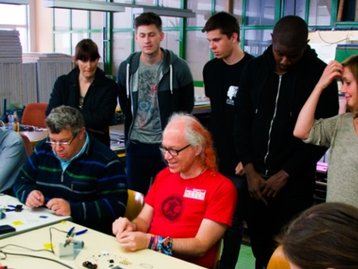 Mitch Altman desconstrói o que é ser um hacker na Campus Party Brasil 2018