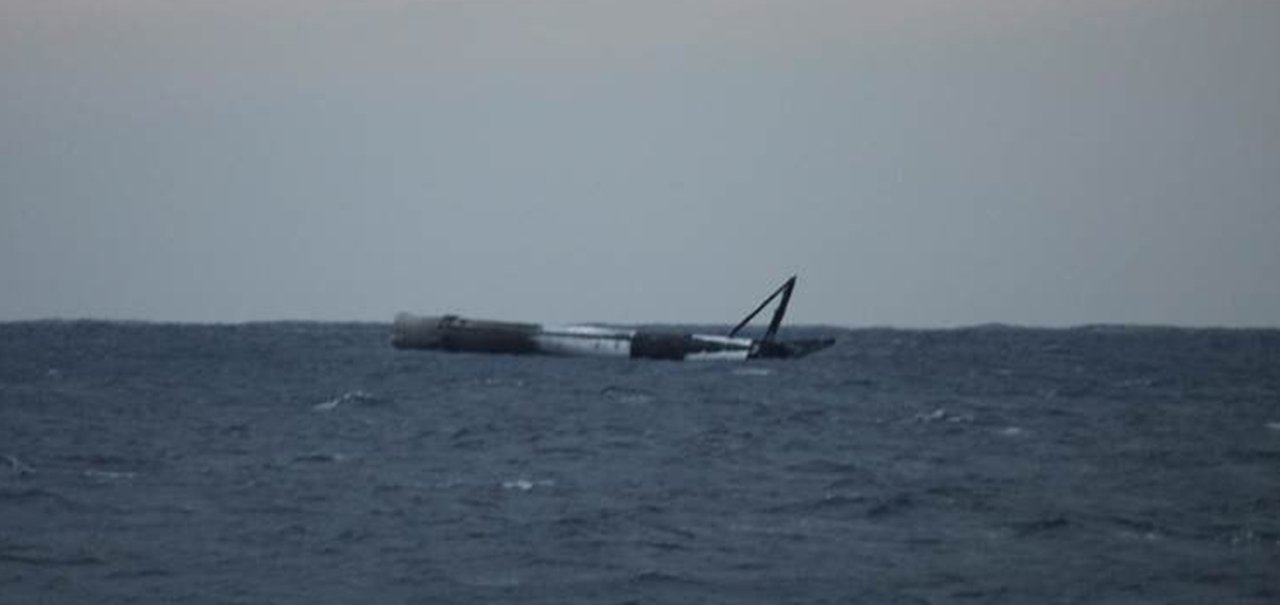 Foguete da SpaceX sobrevive a pouso extremo em águas internacionais