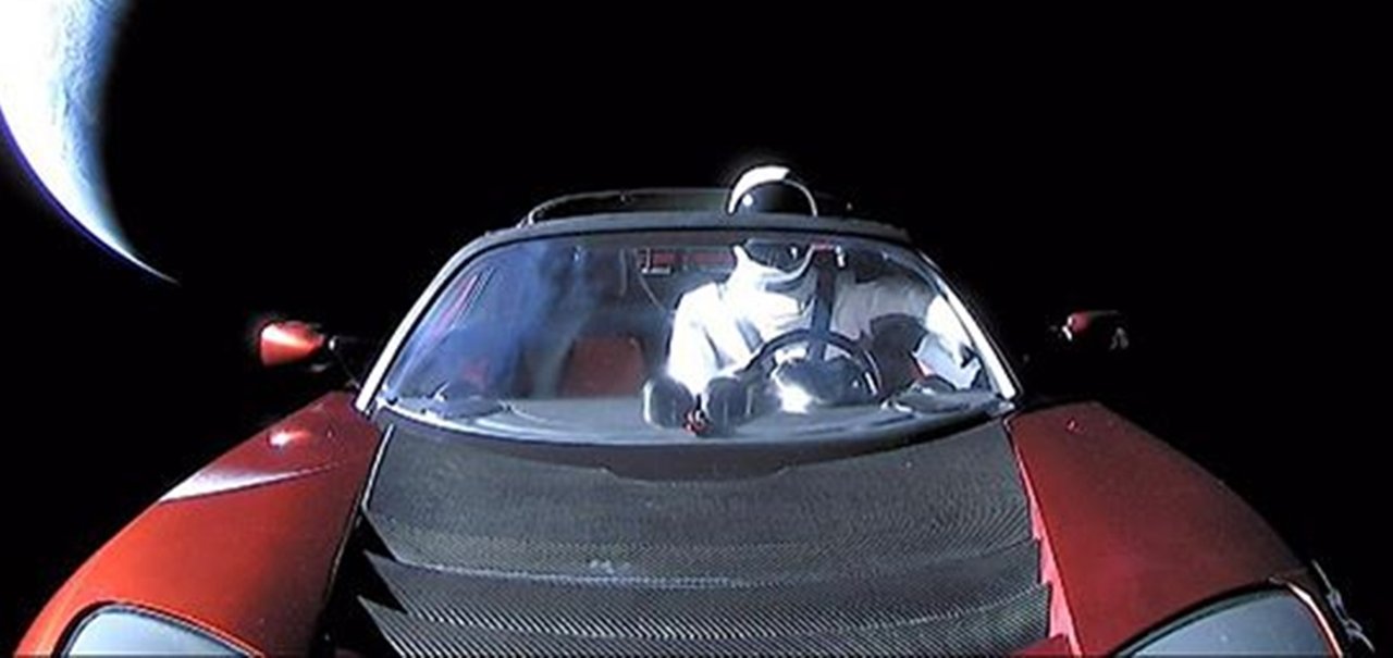 Starman diz 'Adeus' à Terra em foto que faria sucesso em qualquer Instagram