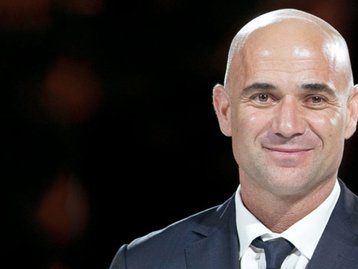 Andre Agassi e startup investem em app para ajudar crianças com dislexia