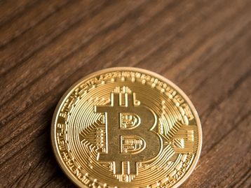 Bing proíbe publicidade de criptomoedas por medo de golpes