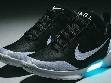 Nike começar a vender tênis que se amarra sozinho no Brasil