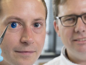 Cientistas criam córneas em impressora 3D para reduzir filas de transplante