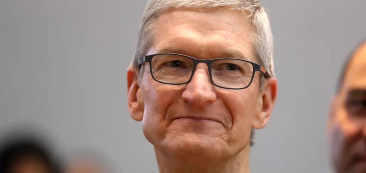 Tim Cook fala sobre uso de dados dos usuários e cogita regulação no setor