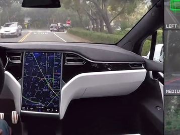 Elon Musk promete modo autônomo por completo para carros Tesla em agosto