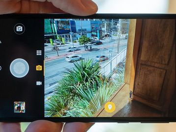 App de câmera da Motorola recebe atualização com modo retrato e Google Lens