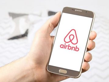Airbnb vai cadastrar voluntários para ajudar vítimas de desastres naturais