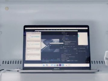 Irritado com superaquecimento, usuário coloca MacBook Pro i9 no freezer