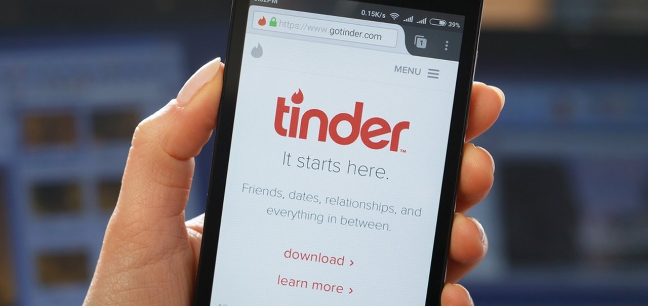 Tinder não quer que pessoas mais velhas usem a plataforma