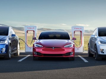 Tesla não consegue atingir meta de 6 mil Model 3 por semana