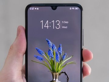 Vivo V11 é anunciado com entalhe discreto e especificações intermediárias