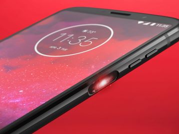 Aproveite! Moto Z3 Play por R$ 1.759, Galaxy J4 com 10% de desconto e mais