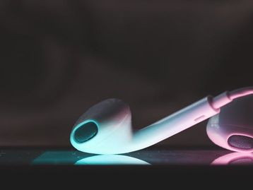 Conheça as 20 músicas preferidas dos usuários do Happn