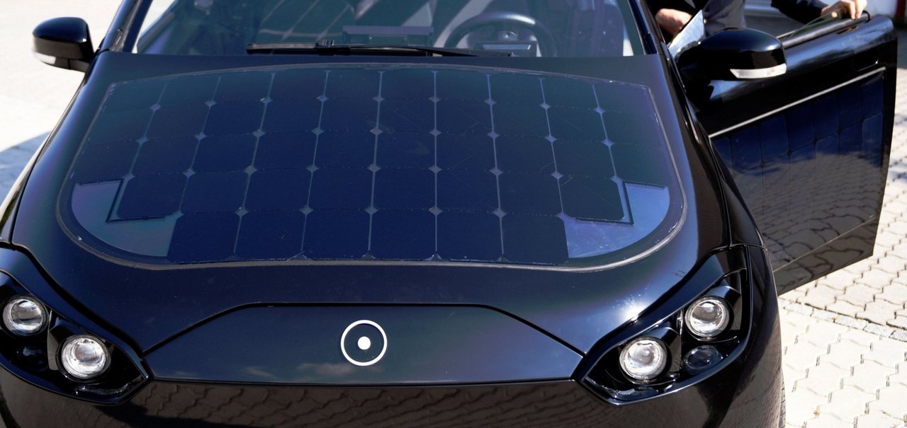 Por que carros movidos a energia solar ainda não são viáveis?