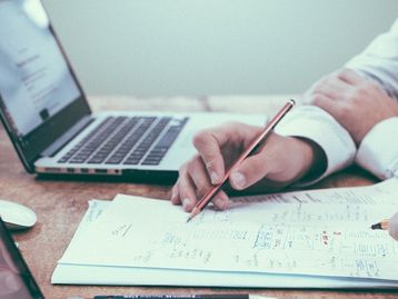 Office Online ou Google Docs? Qual editor de documentos escolher?