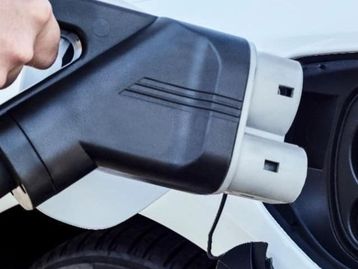Pontos de recarga para veículos elétricos estão sinalizados no Google Maps