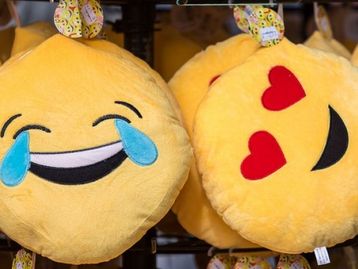 8 emojis inocentes que causaram 'controvérsias' entre os usuários