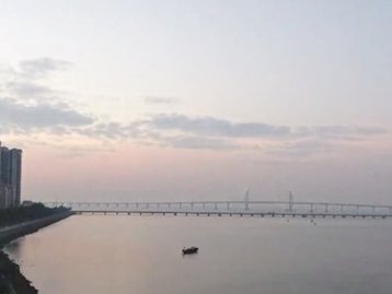 China inaugura maior ponte marítima do mundo para formar novo pólo hi-tech