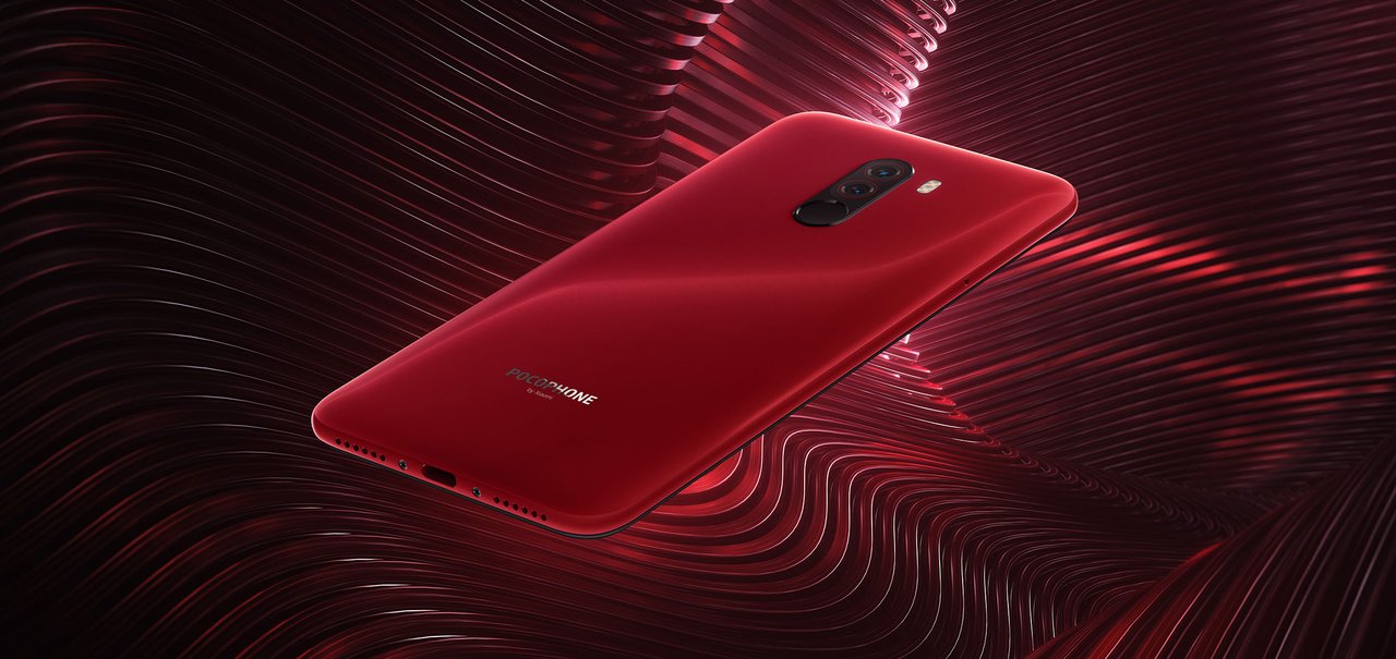 Dobro de memória! Xiaomi Pocophone F1 com 128 GB ganha promoção na GearBest