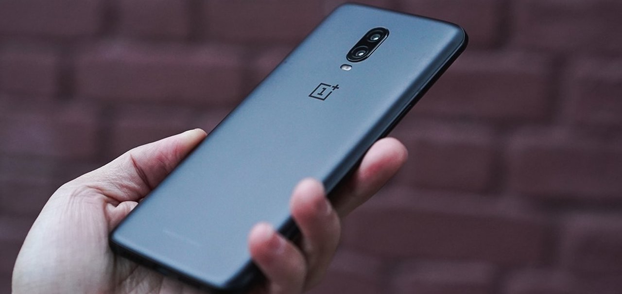 Poco, subsidiária da Xiaomi, provoca OnePlus em lançamento do 6T na Índia