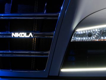 Nikola revela seu 3º caminhão semielétrico para a Europa e a Ásia