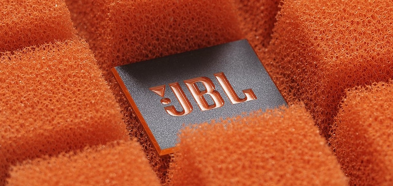 JBL relança as clássicas caixas de som L100