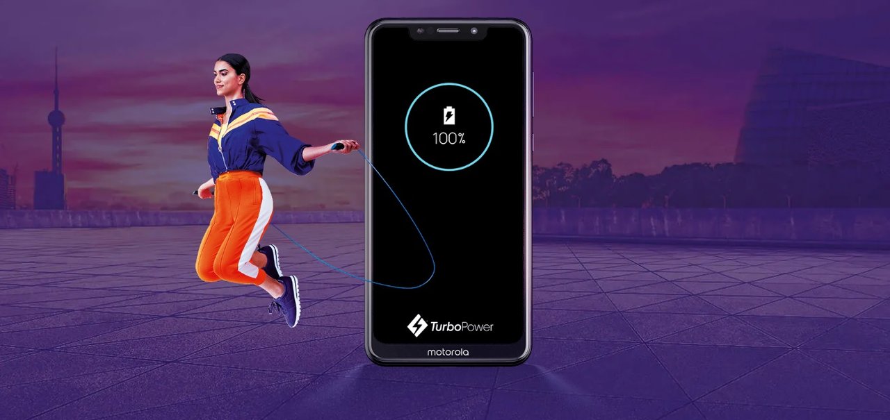 Motorola One ainda está com precinho de Black Friday e pode valer a pena