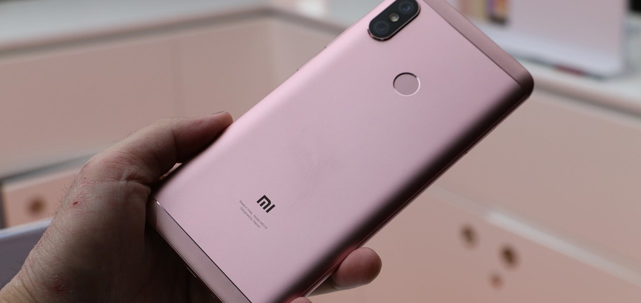 Xiaomi Redmi Note 5 tem 64GB de memória e está custando pouco mais de R$600