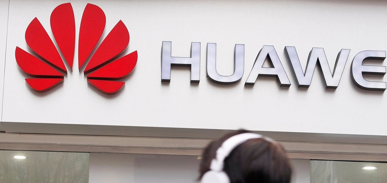 Funcionários da Huawei são punidos após tweet feito com um iPhone