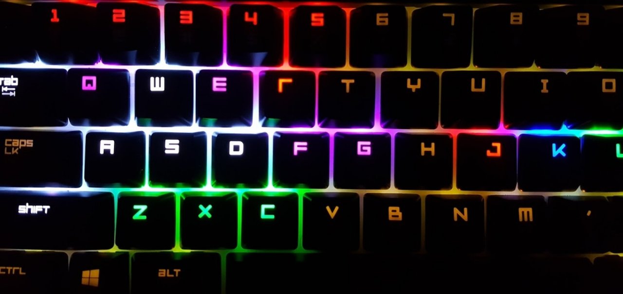 Razer vai levar estilo Chrome RGB até para automóveis