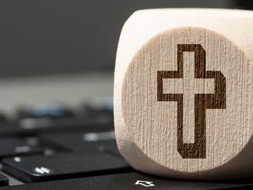 Quem herda os dados de uma conta online após a morte do titular?