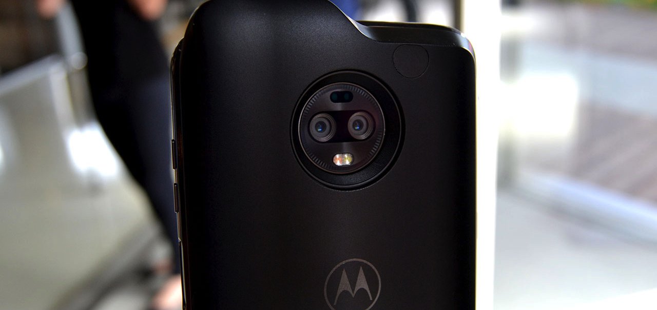 Documento dá detalhes sobre mod do Moto Z3 que vai permitir conexão 5G