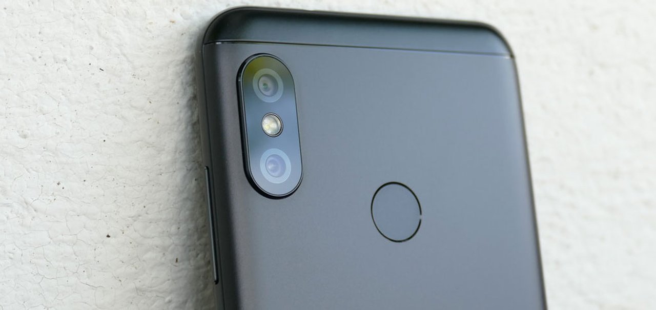 Oferta: Xiaomi Mi A2 Lite por R$ 845 na GearBest ou R$ 1.035 no Brasil