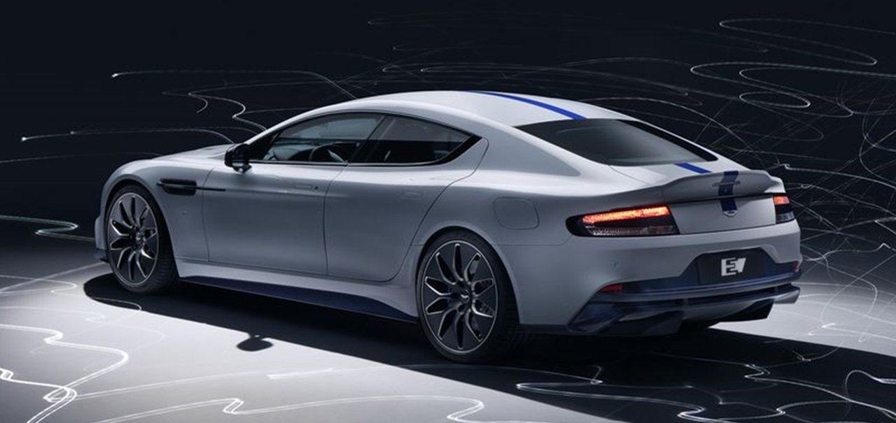 Aston Martin exibe o charmoso e veloz carro elétrico de luxo Rapide E