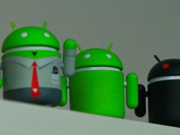 Google começa a distribuir atualizações do Android pela Play Store