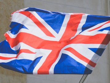 Quanto seu salário aumenta se você souber falar inglês? Descubra aqui