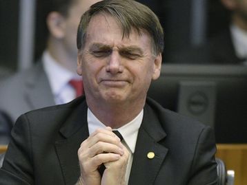 Bolsonaro diz que vai exonerar presidente dos Correios