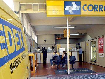 Amazon e Alibaba estariam interessadas em comprar os Correios