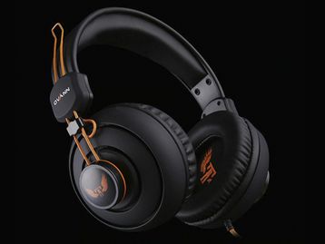 Headset gamer OVANN X7 tem microfone, isolamento acústico e custa R$ 80