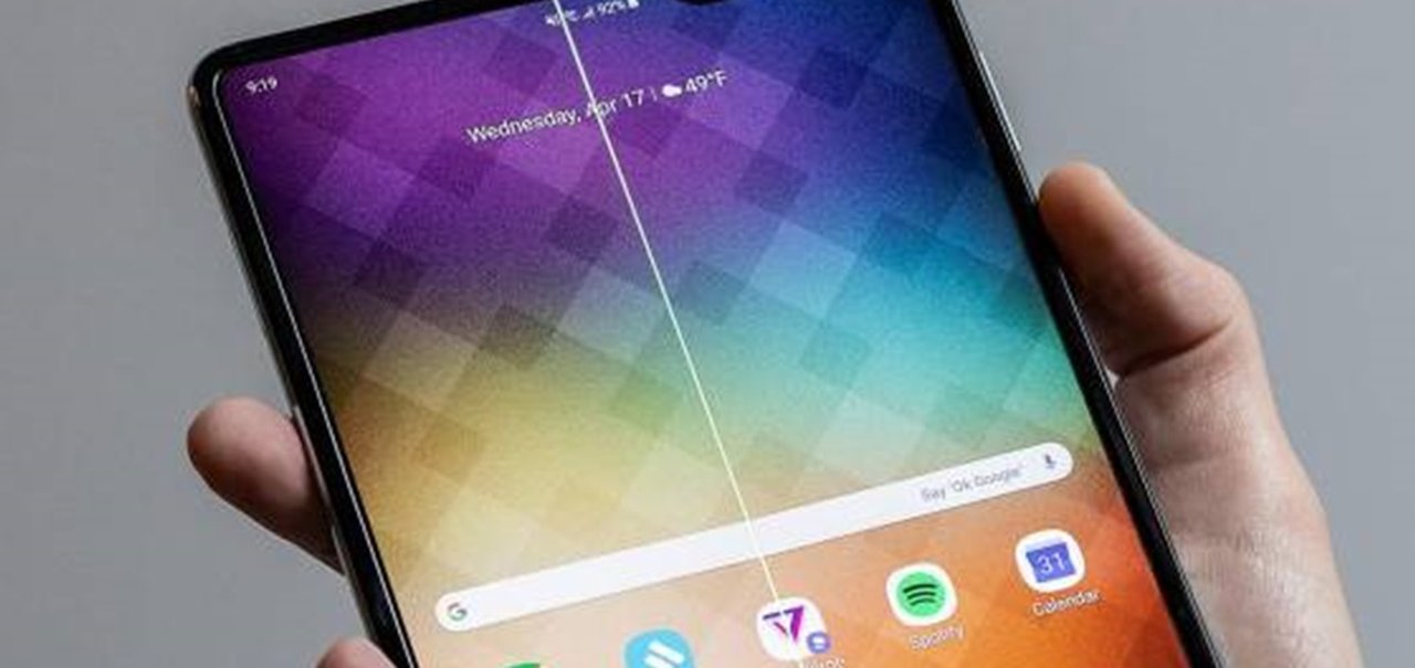 Samsung estaria desenvolvendo um celular dobrável estilo Mate X