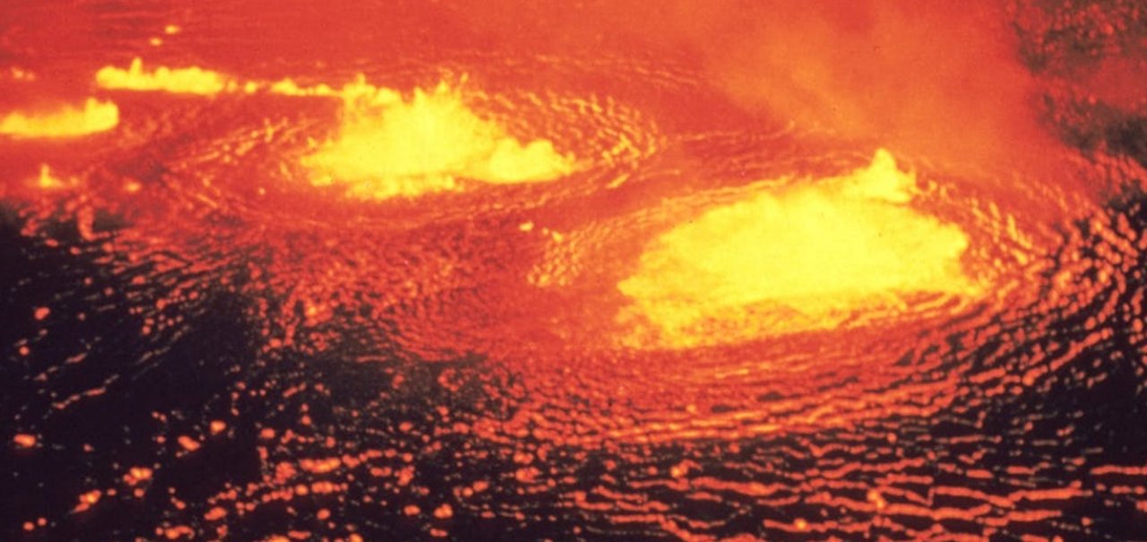 Lago de lava imenso e super-raro é descoberto na região subantártica