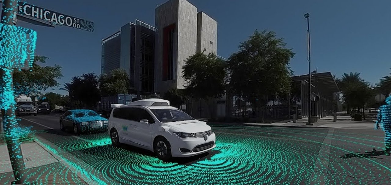 Waymo registra mais de 16 bilhões de quilômetros percorridos em simulação