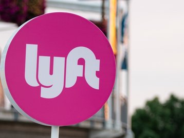 Lyft adapta carros autônomos para oferecer viagens para cegos nos EUA