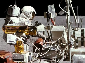 NASA libera panorâmicas inéditas da Lua