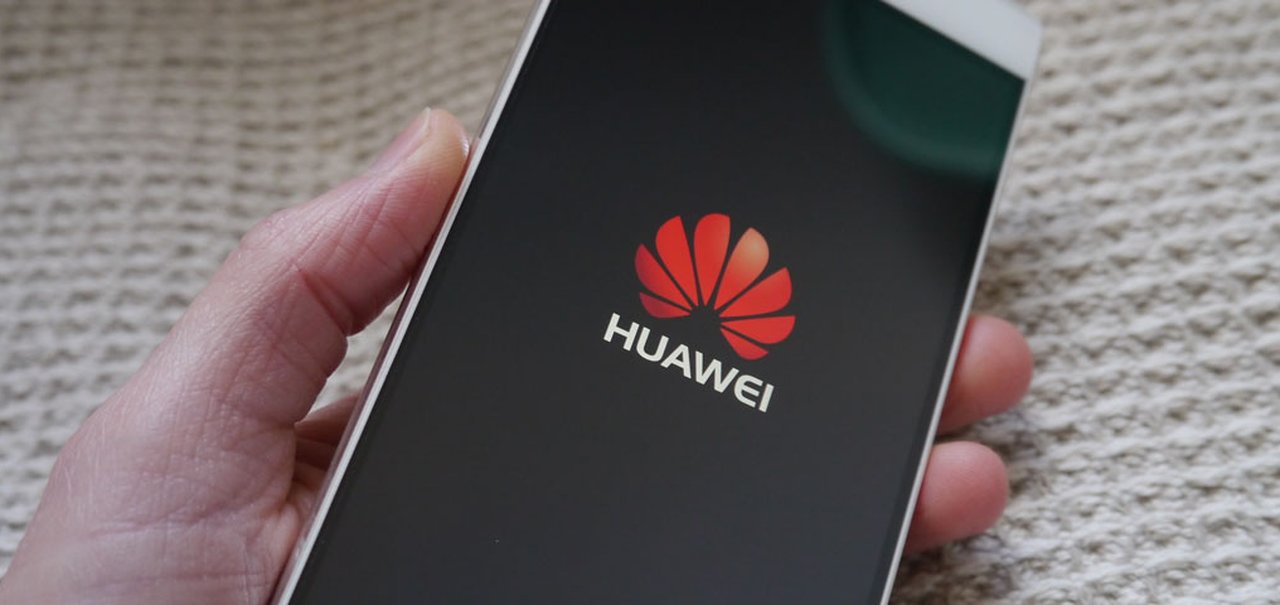 Huawei Mate 30 Pro aparece em imagem com quatro câmeras em grade circular