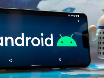 Android 10 mal chegou e já causa travamento durante atualização