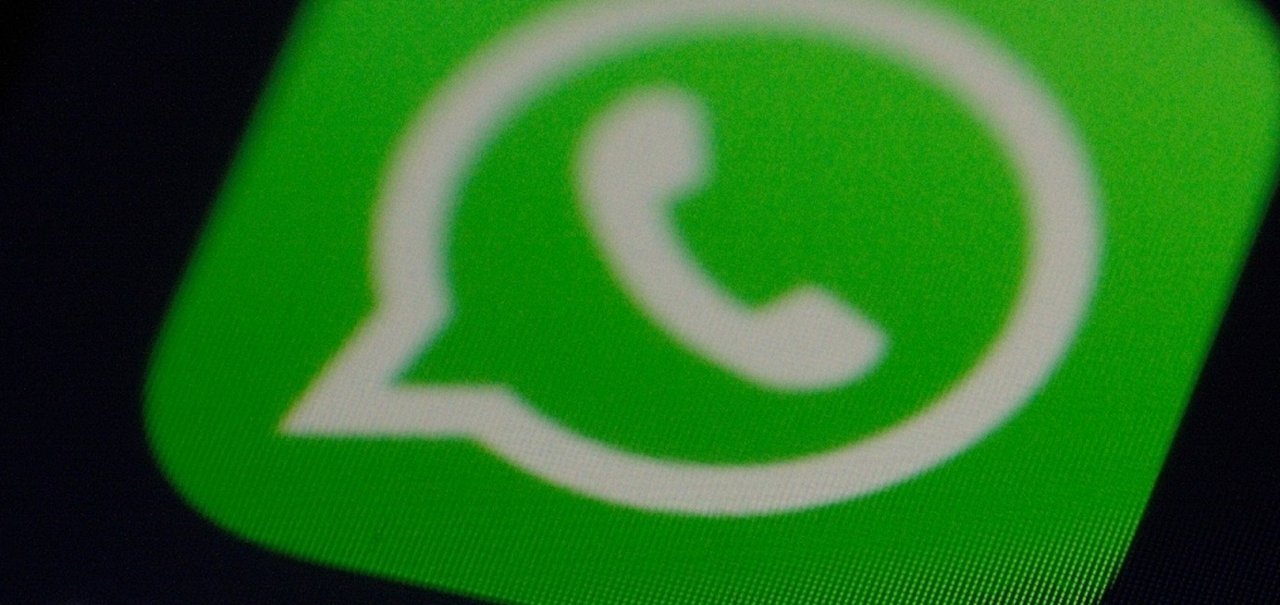 Não aguenta esperar? Force o modo escuro no WhatsApp com Android 10