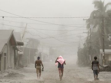 Vulcão nas Filipinas entra em erupção e preocupa autoridades